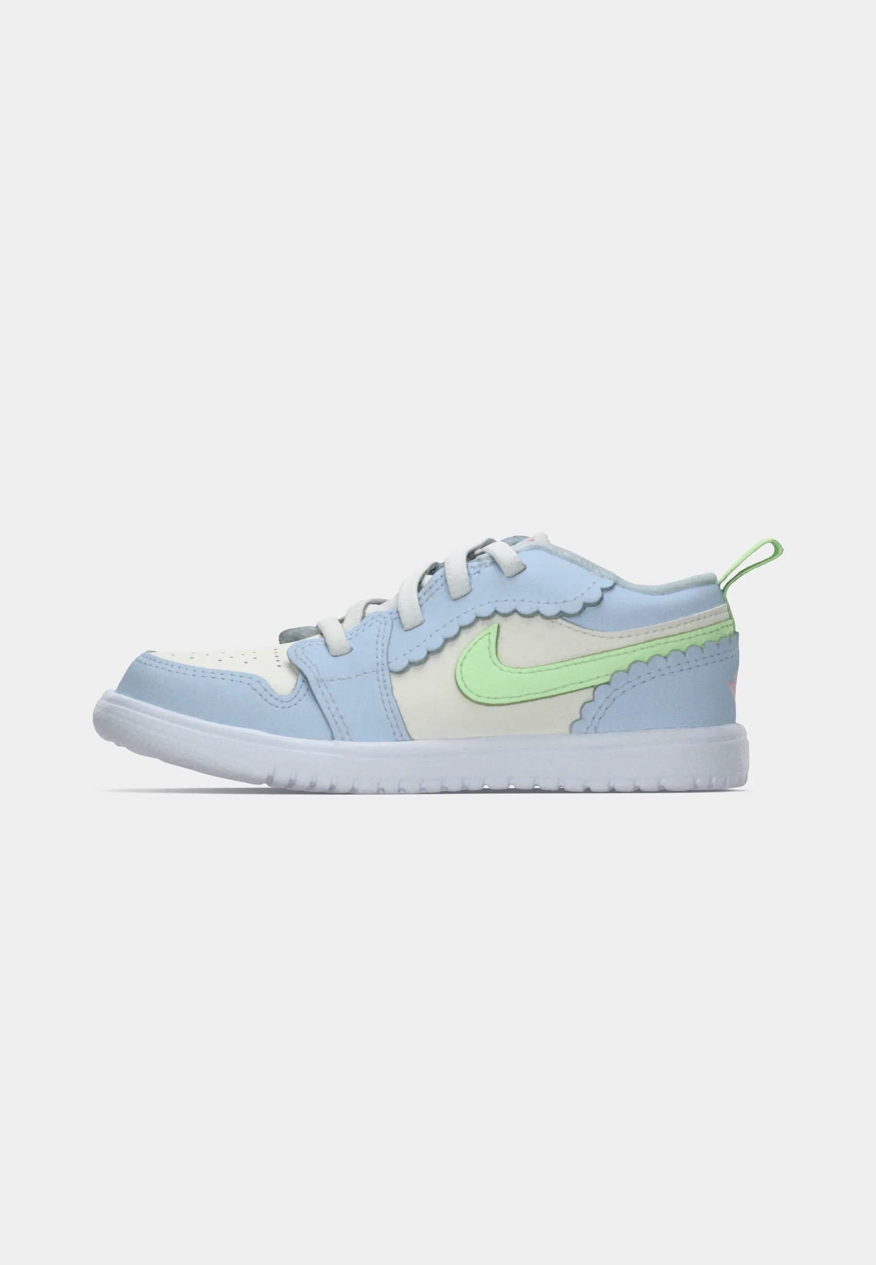 JORDAN 1 LOW ALT SE FEM GT