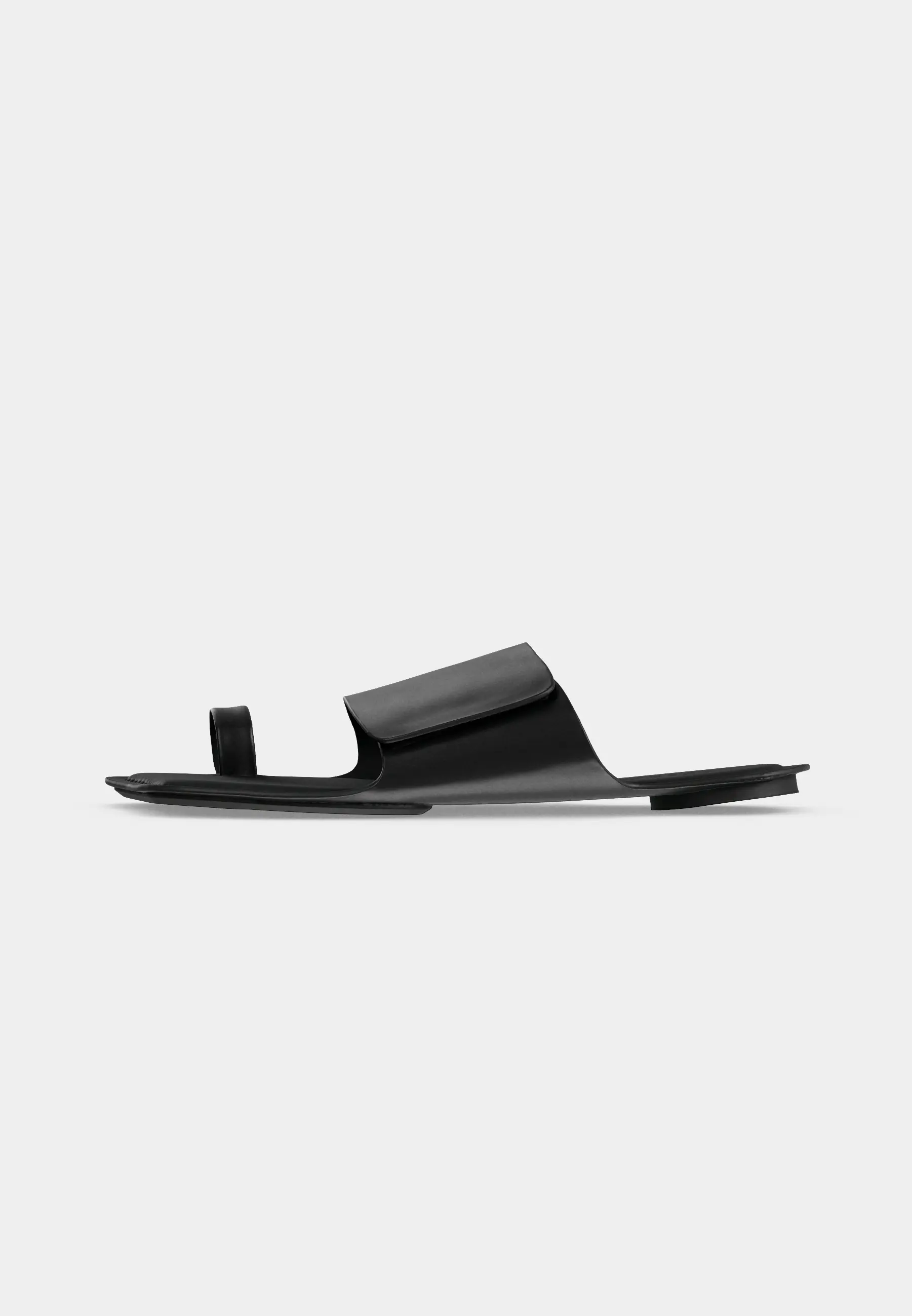 SANDAL