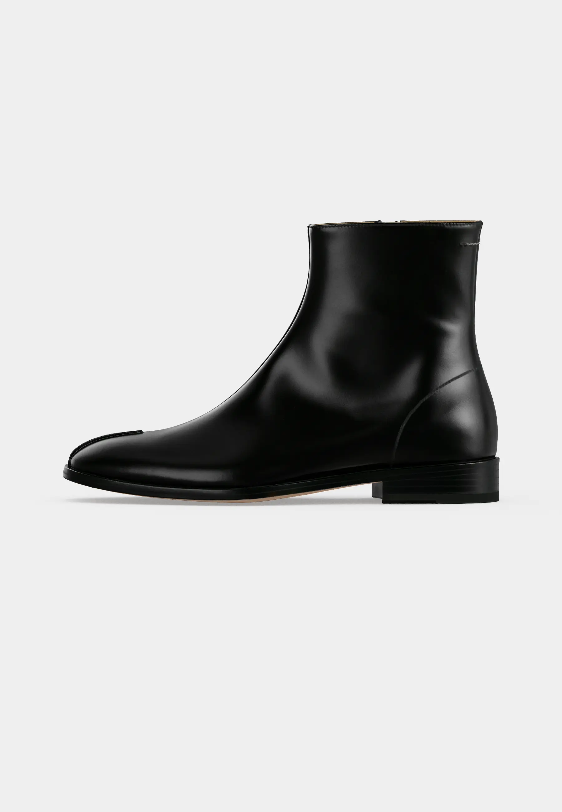 ANKLE BOOT
