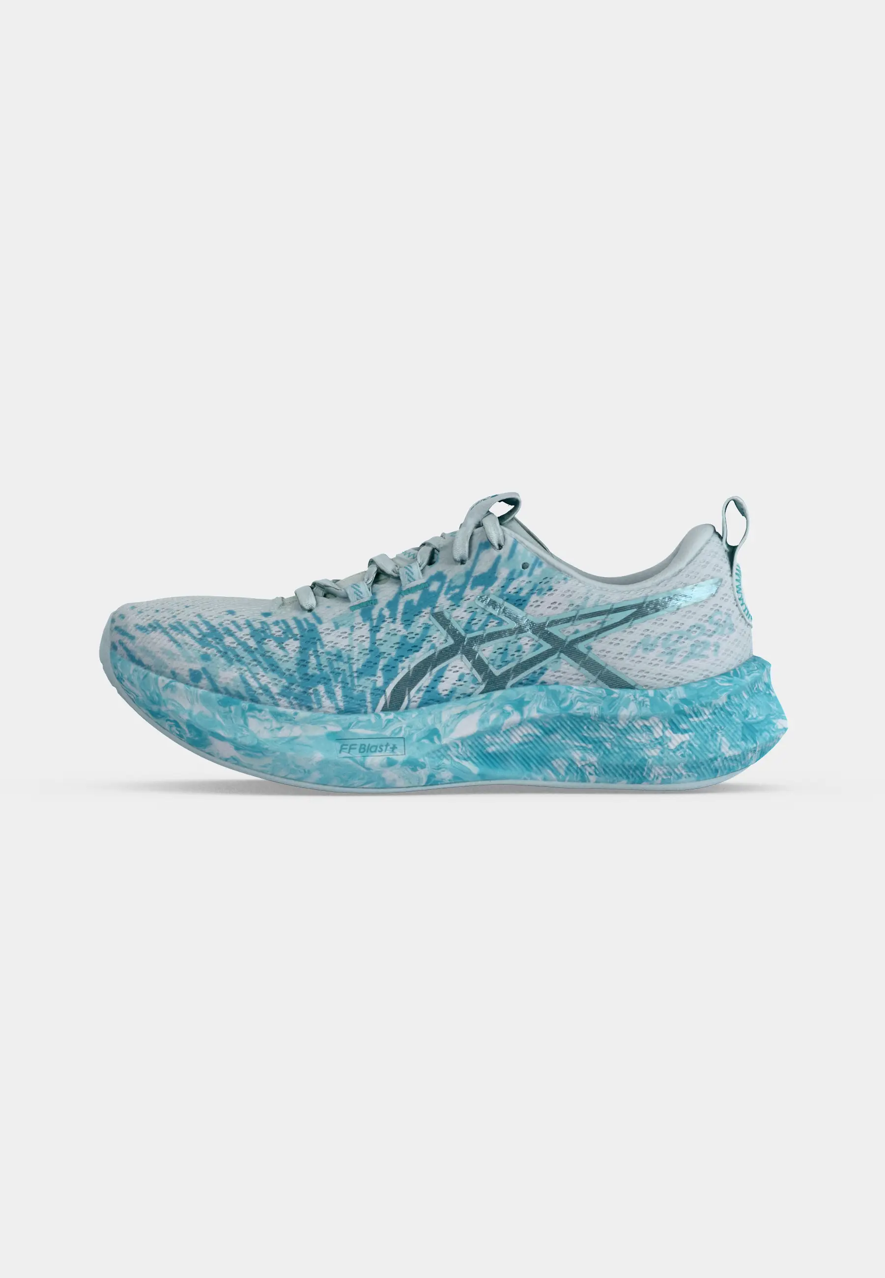 NOOSA TRI 16