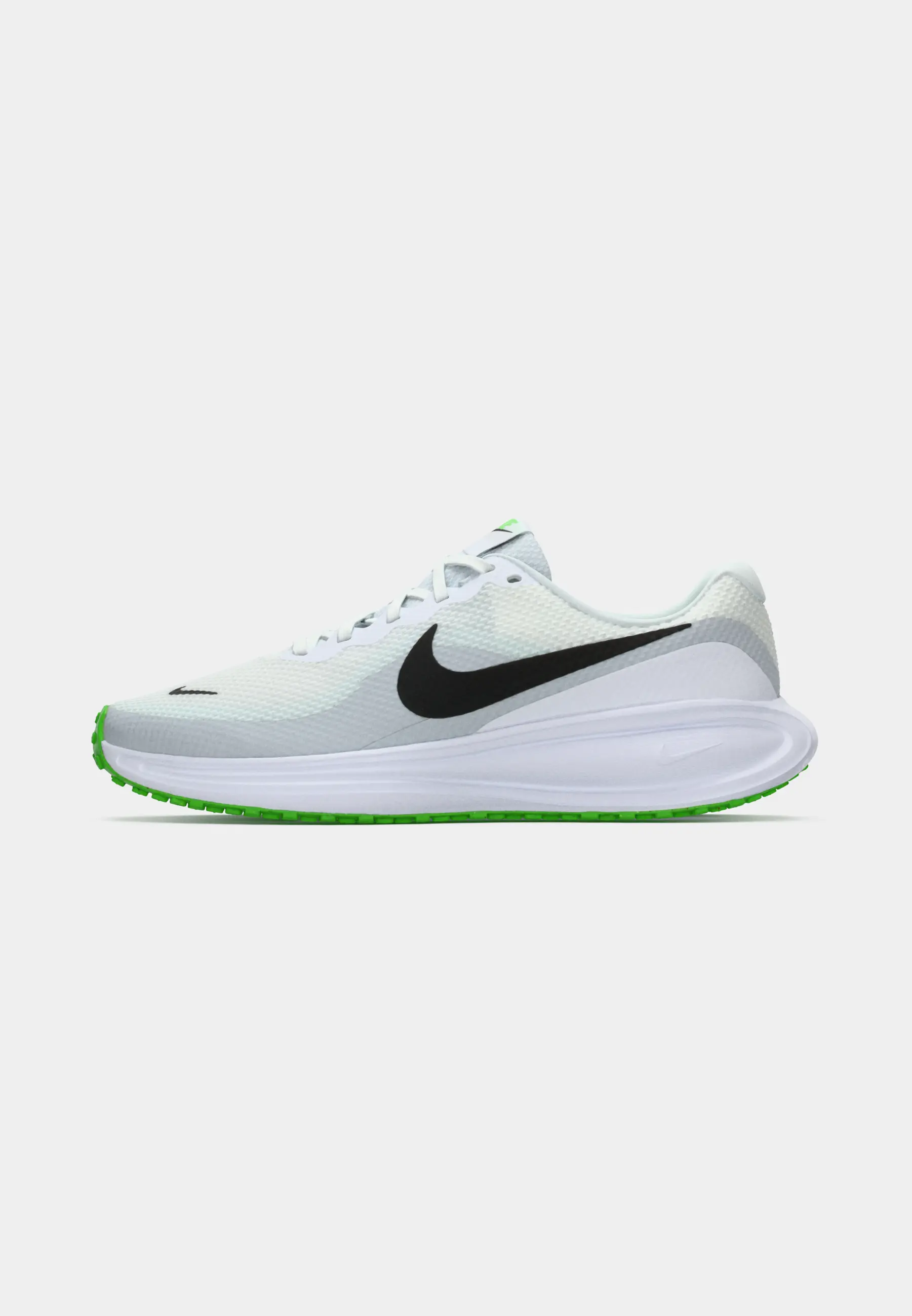 NIKE REVOLUTION 8