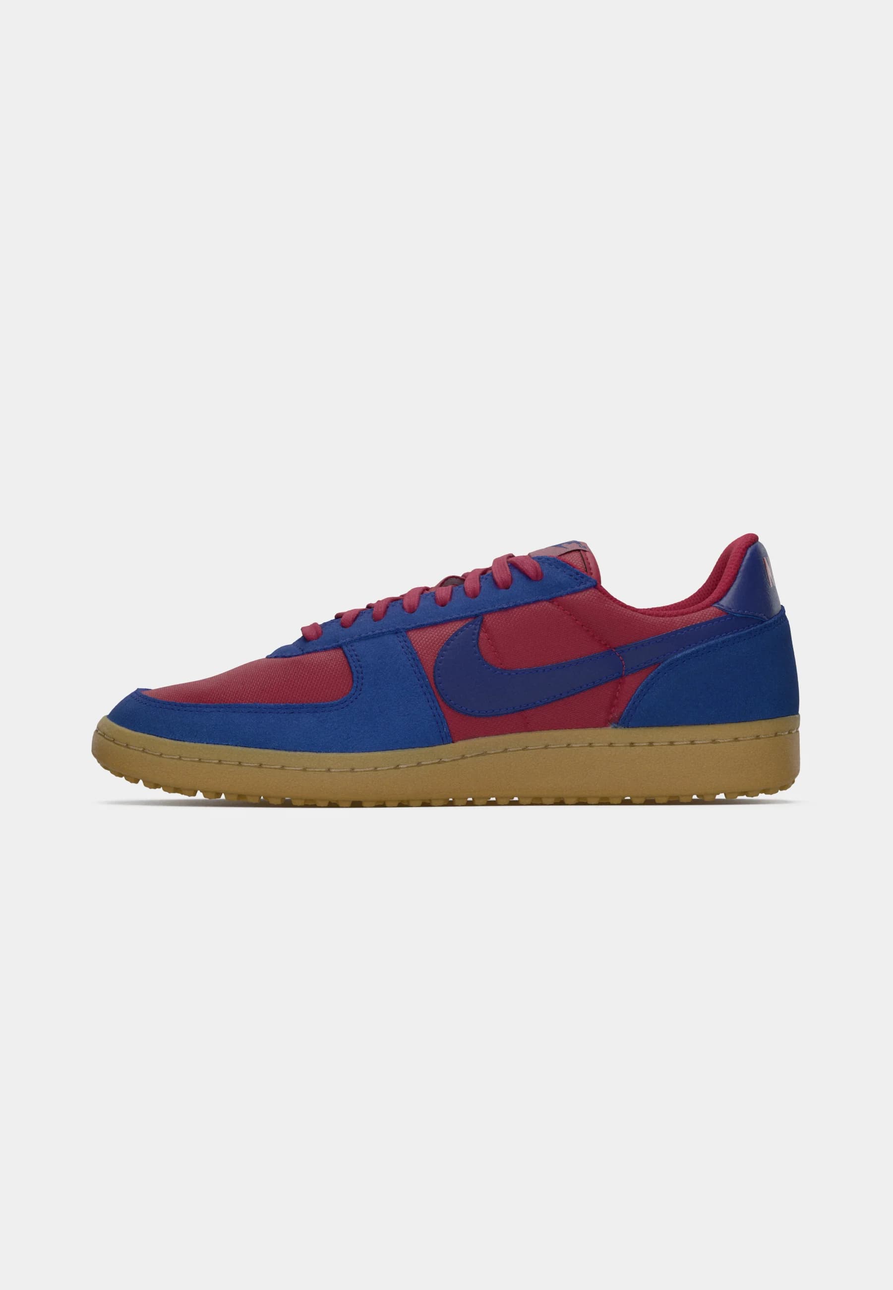 NIKE FIELD GENERAL S & T