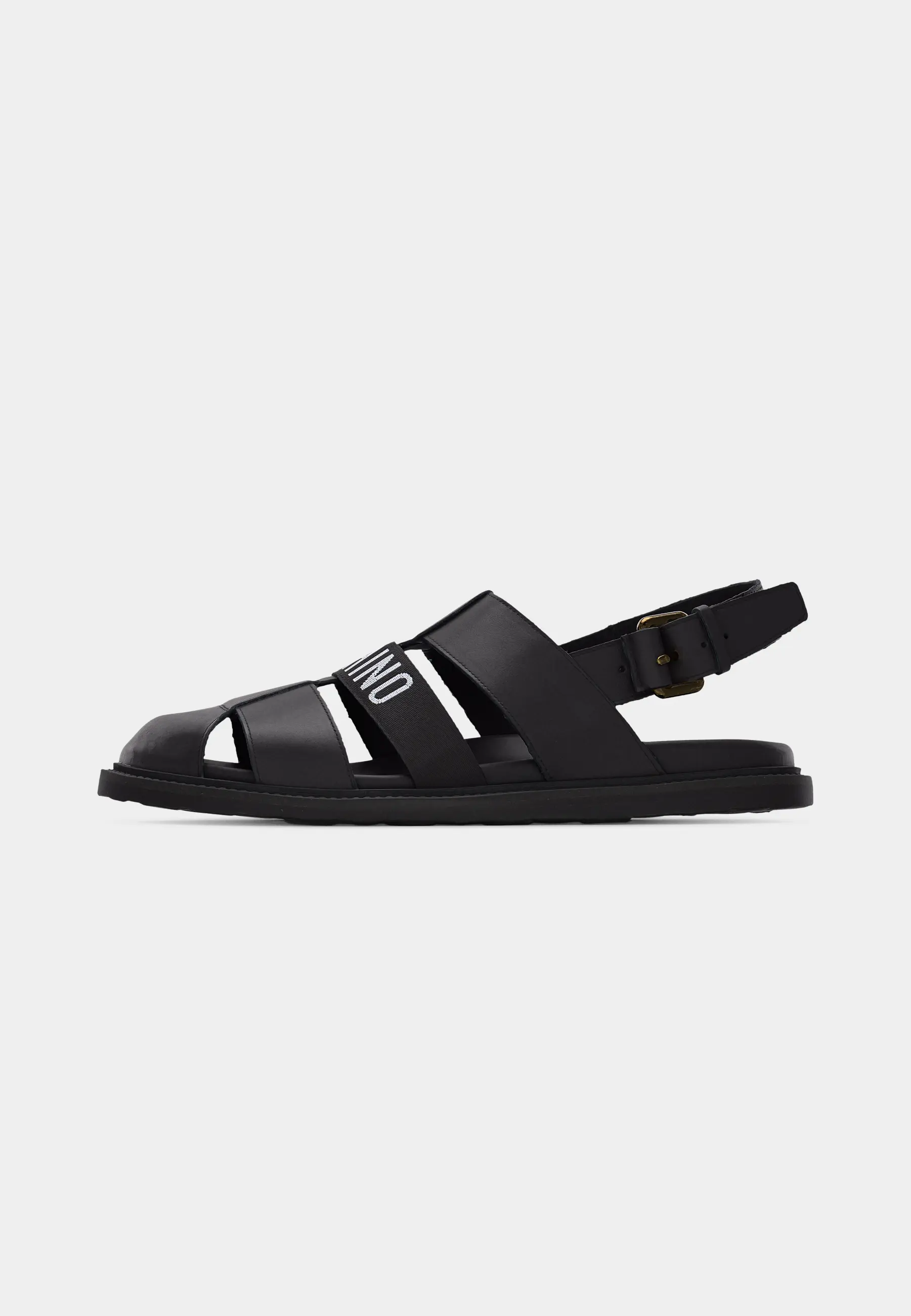 SPORTY SANDALS