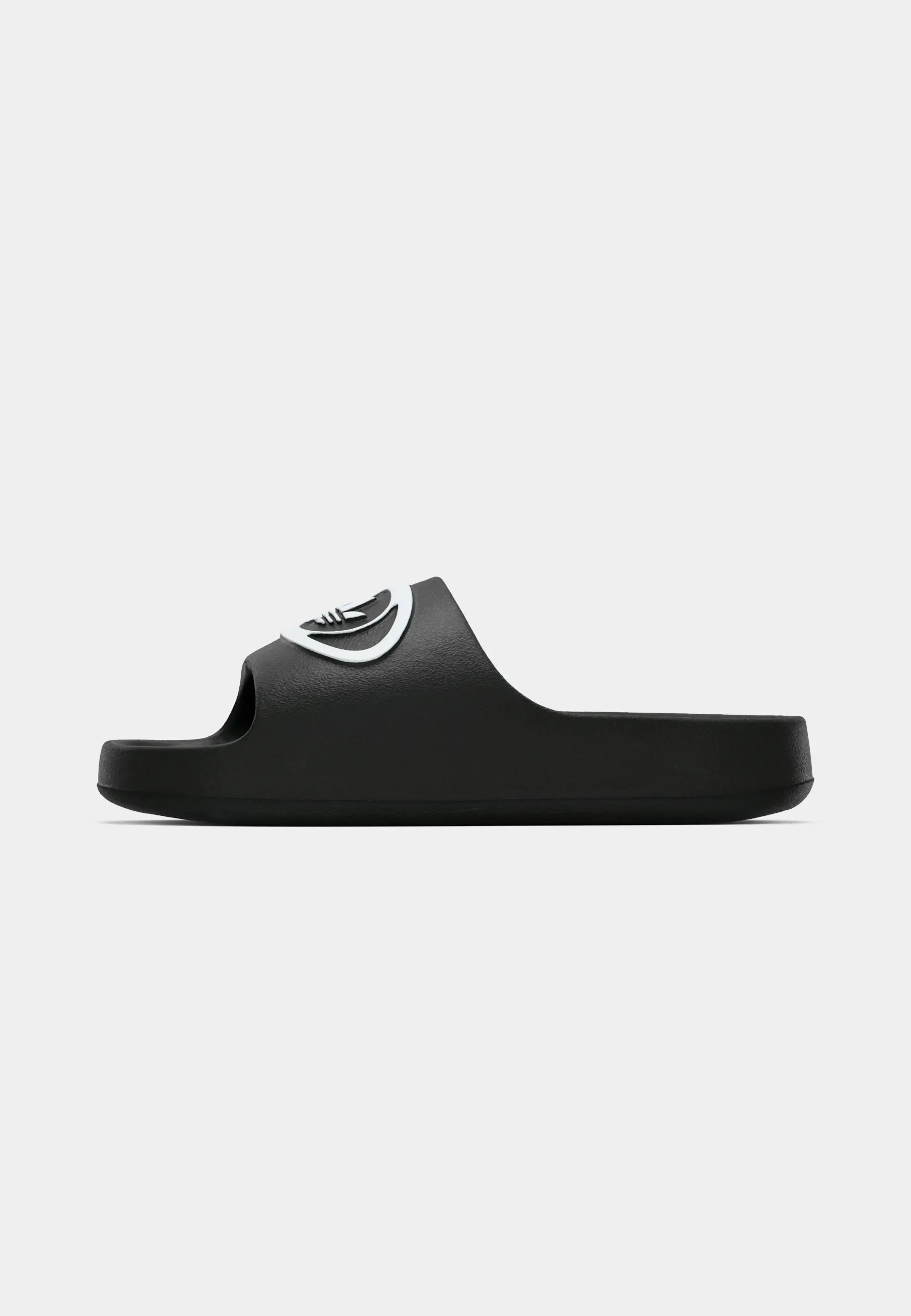 ADILETTE 00s