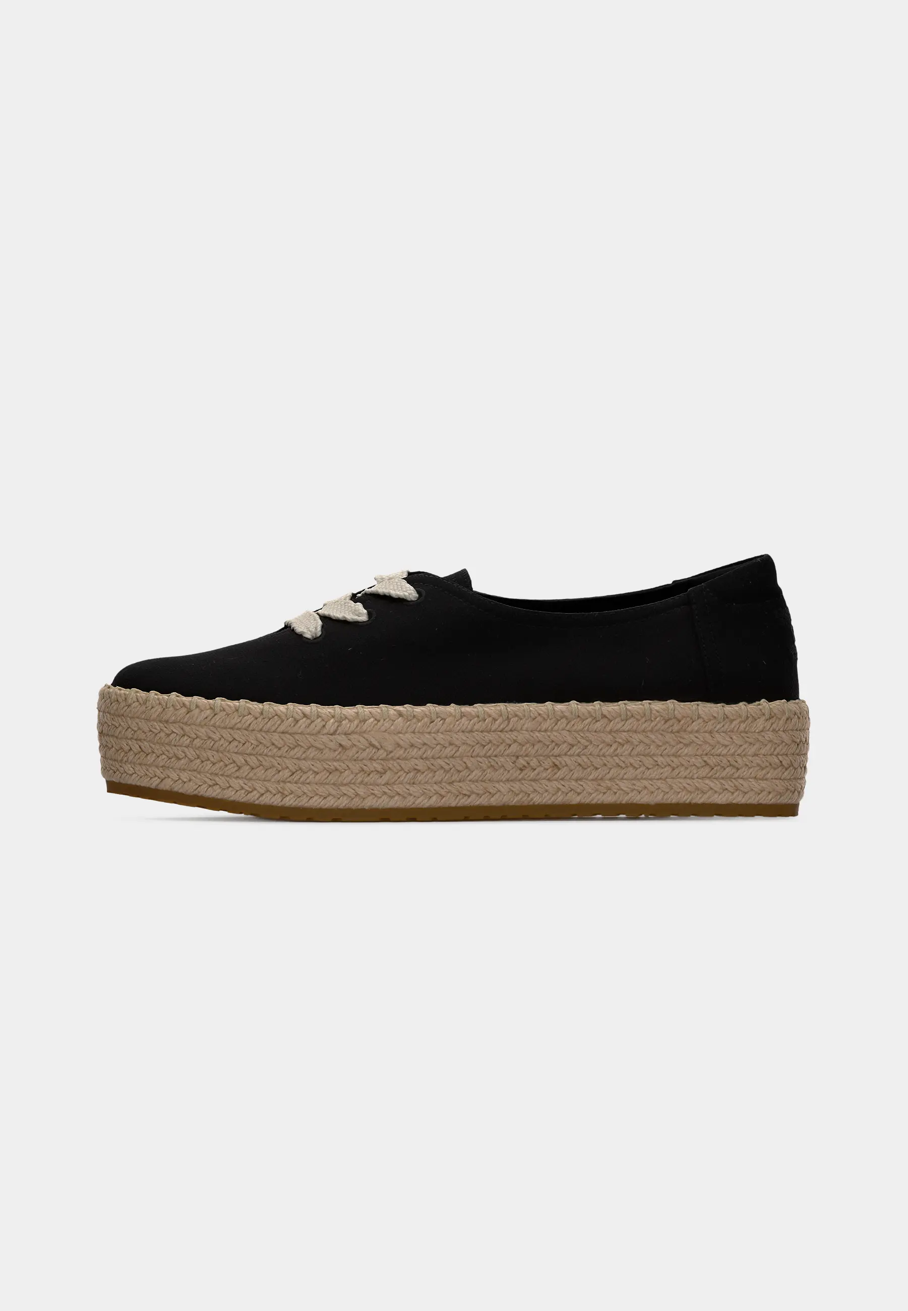 VALENCIA LACE UP