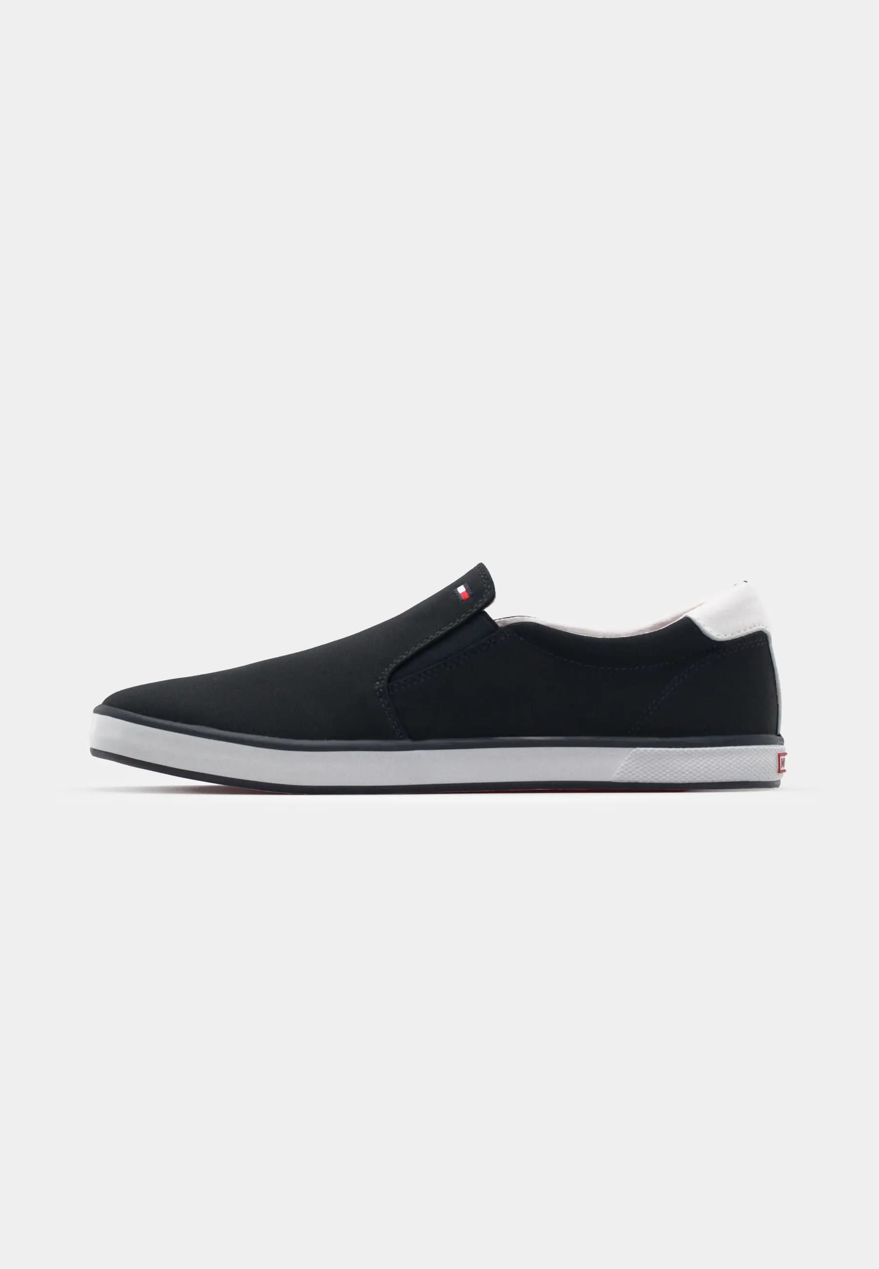 ICONIC SLIP ON SNEAKER
