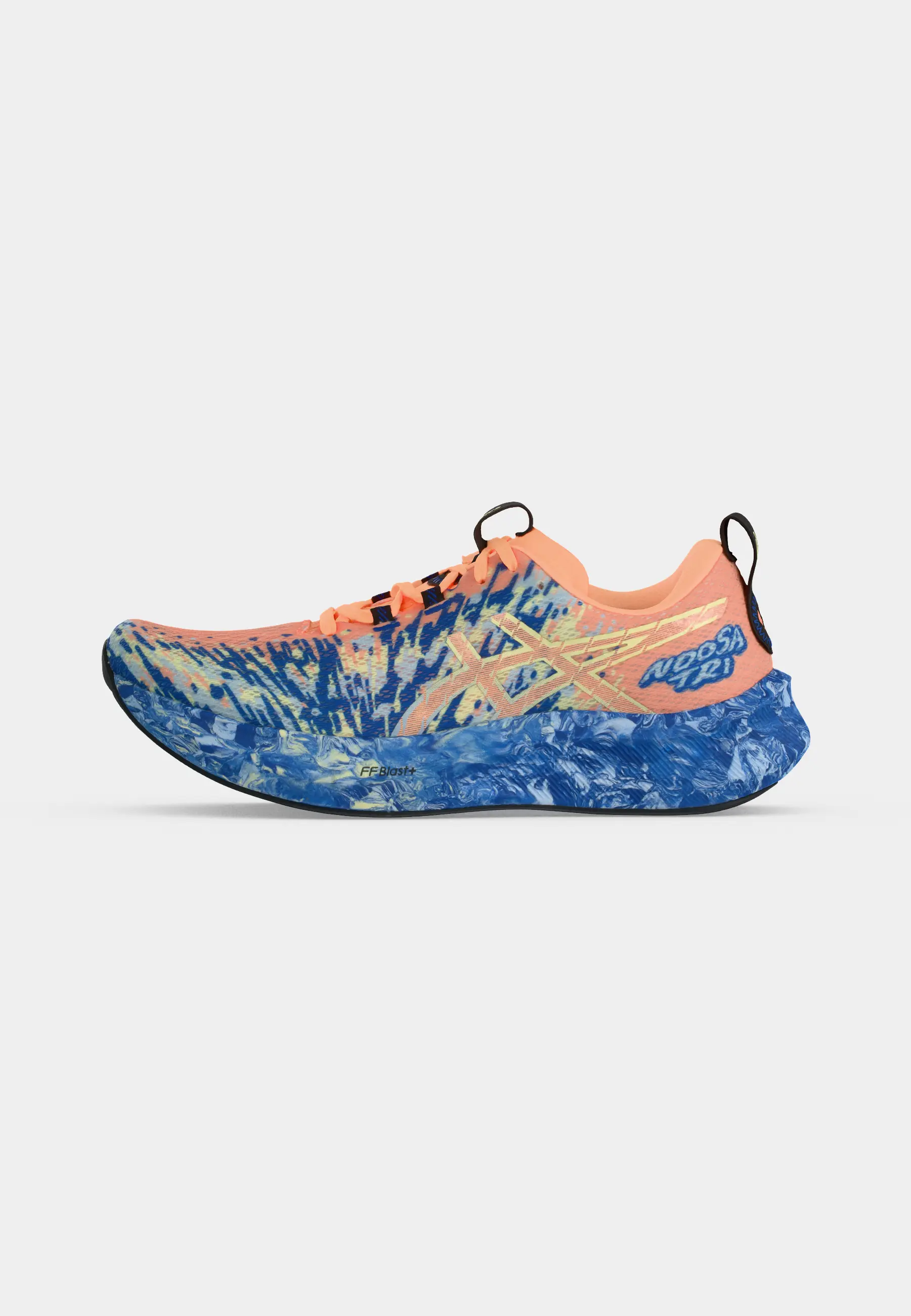 NOOSA TRI 16