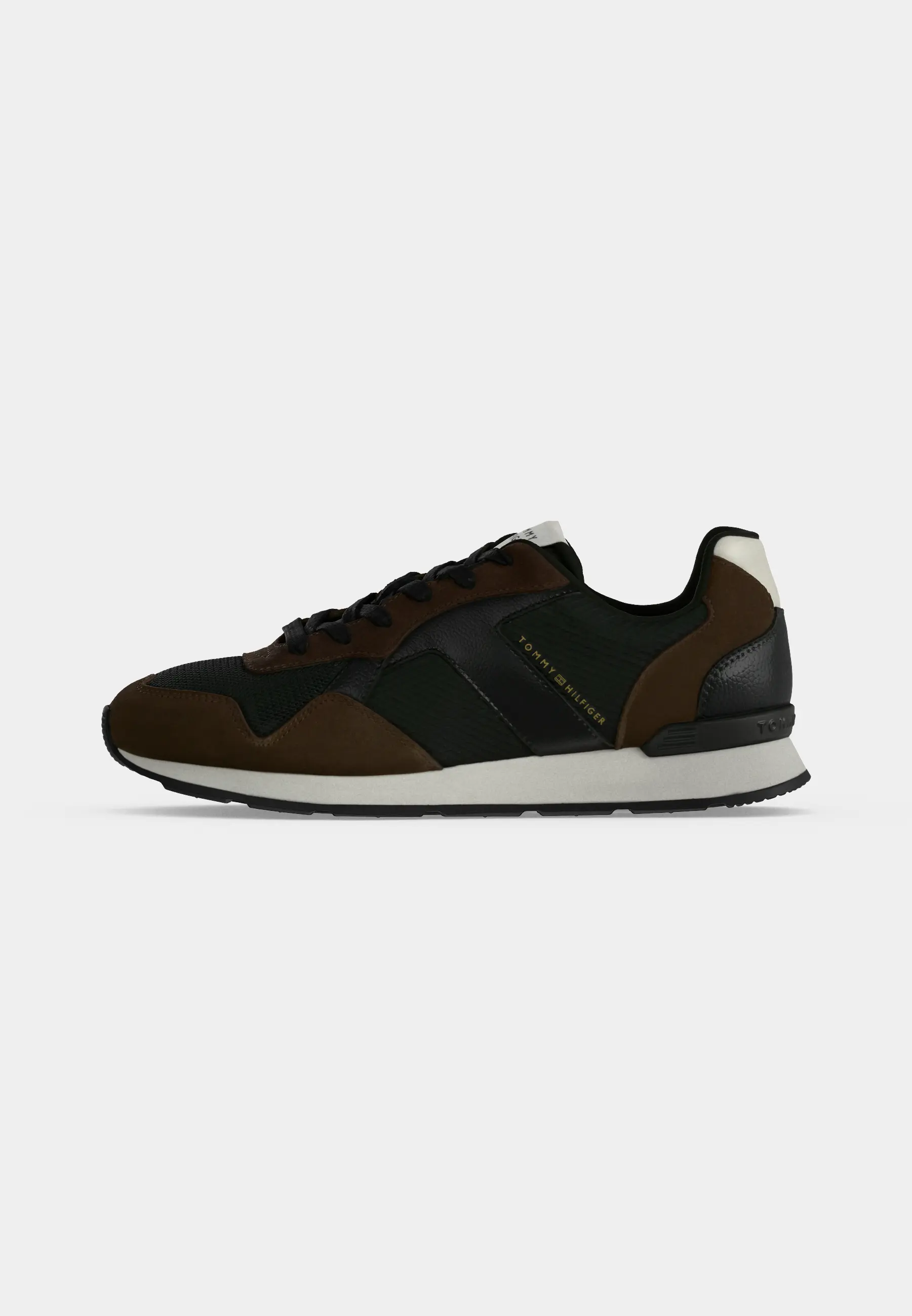 CORE MIX RUNNER