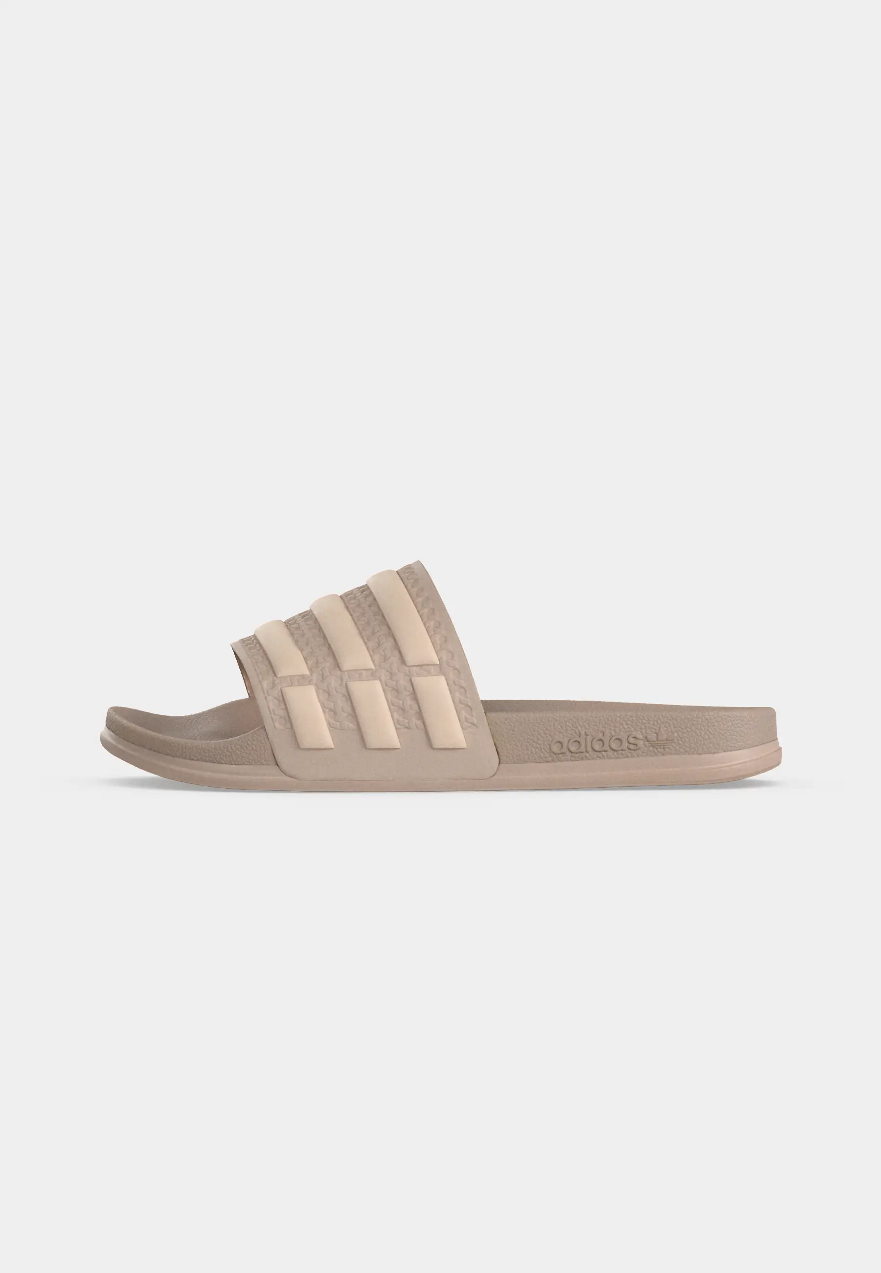ADILETTE OG CF W
