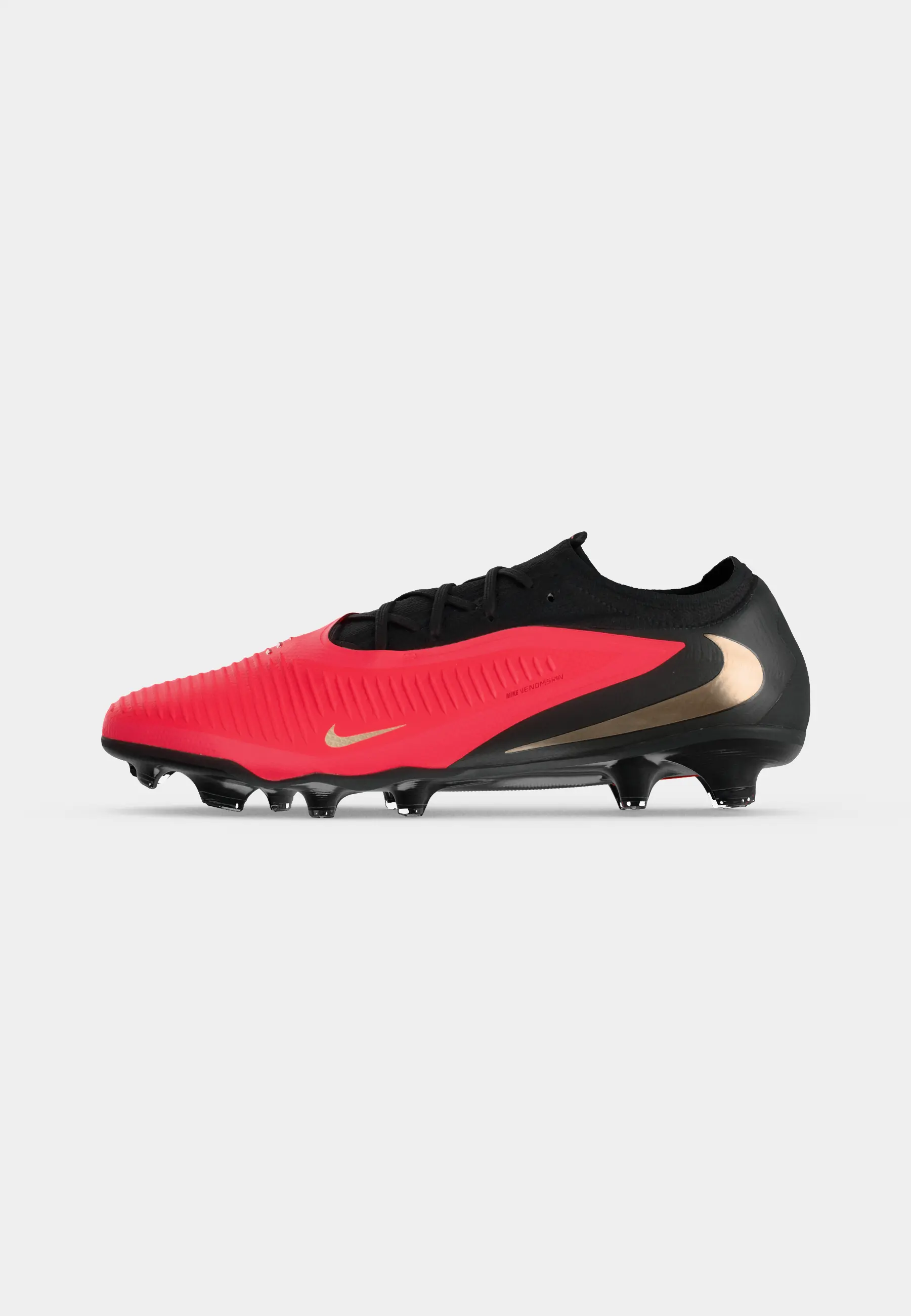 PHANTOM 6 LOW PRO FG UNISEX