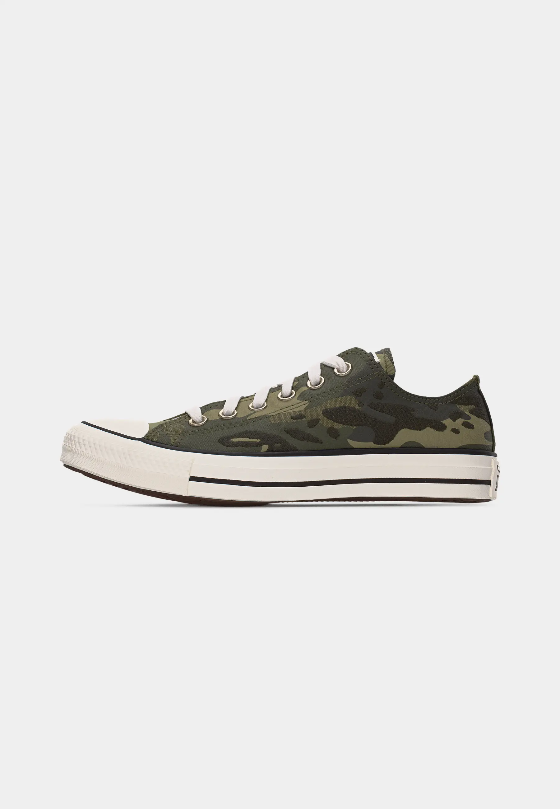 CHUCK TAYLOR ALL STAR WIDE