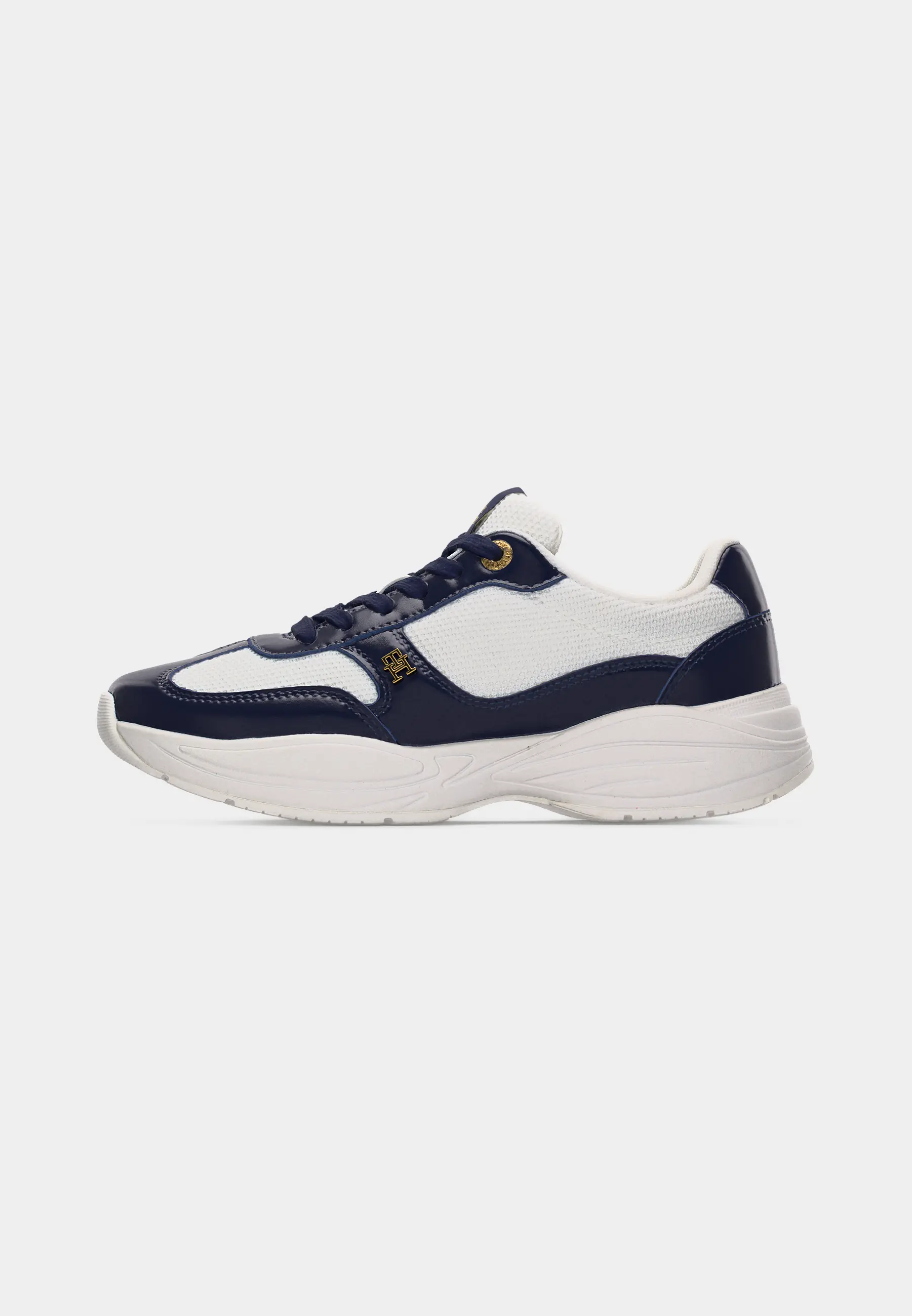 MODERN RUNNER SHINY LEATHER