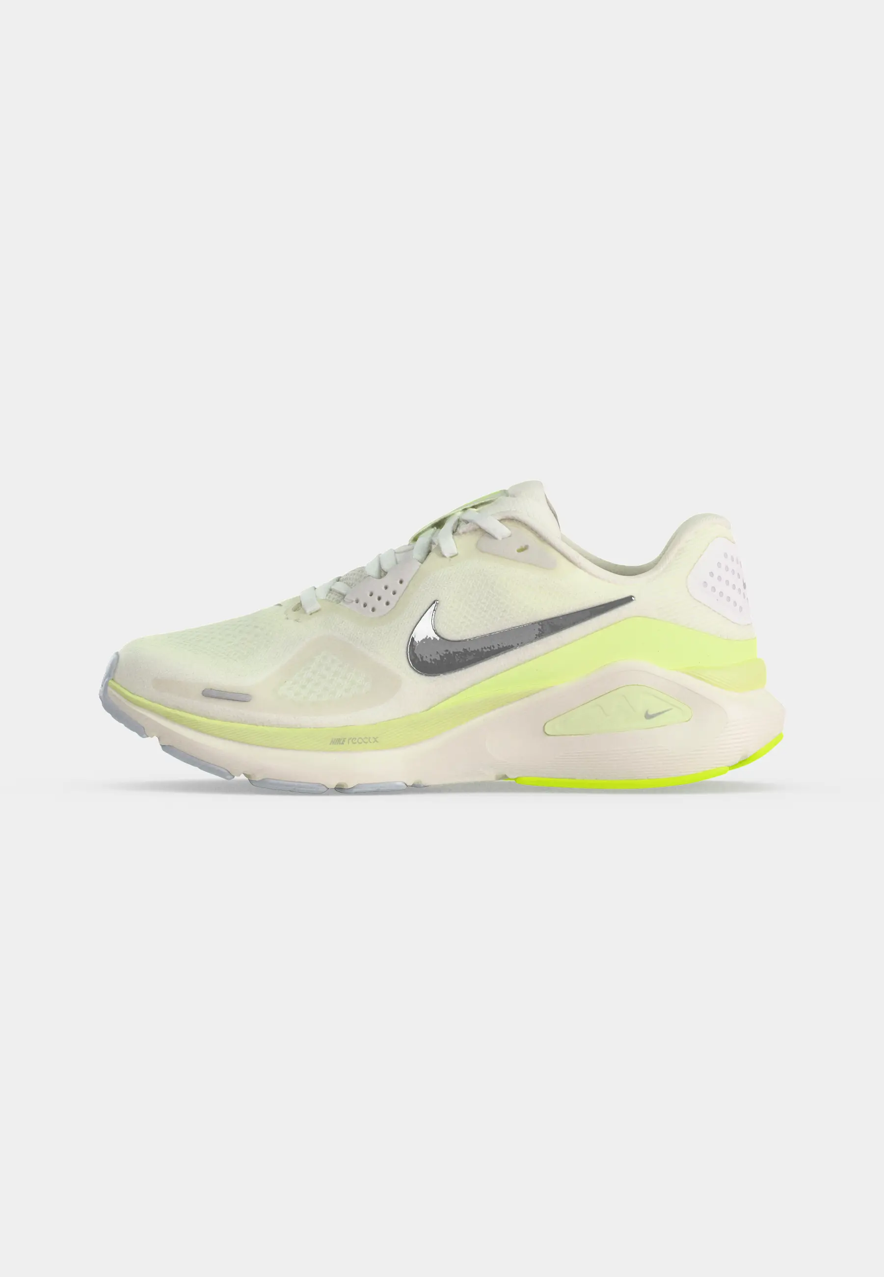 W NIKE STRUCTURE 26