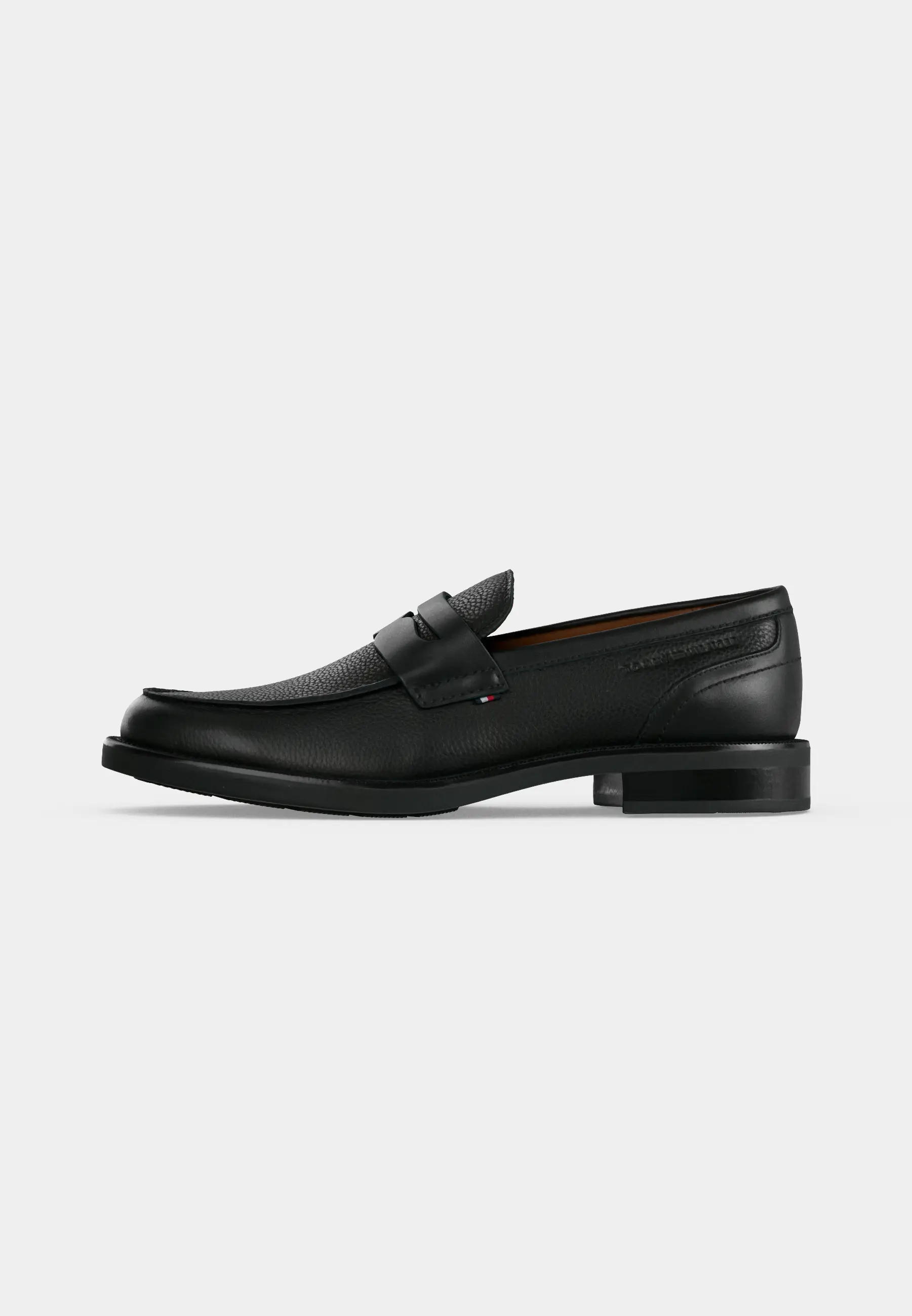 LOAFER