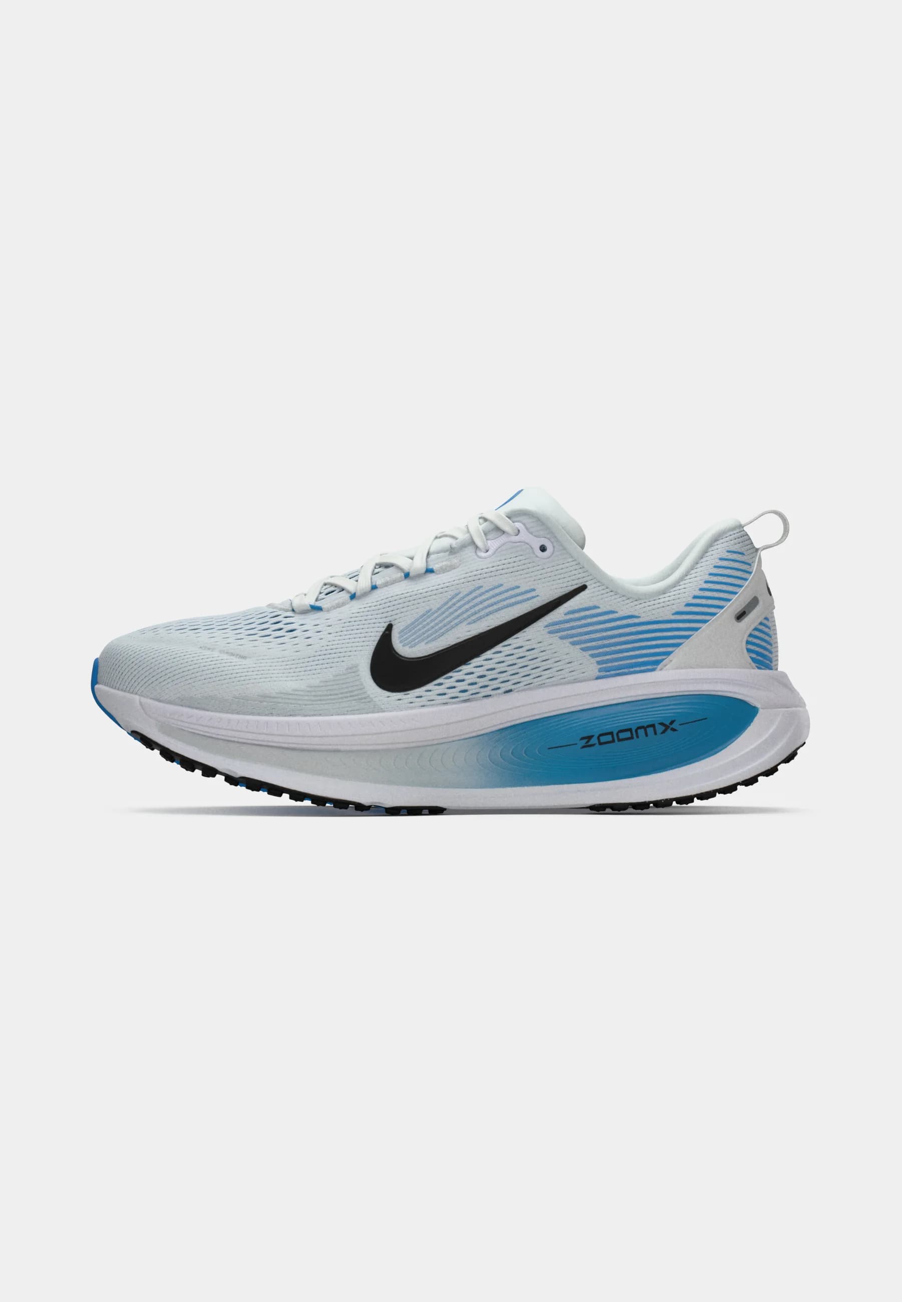 NIKE VOMERO 18