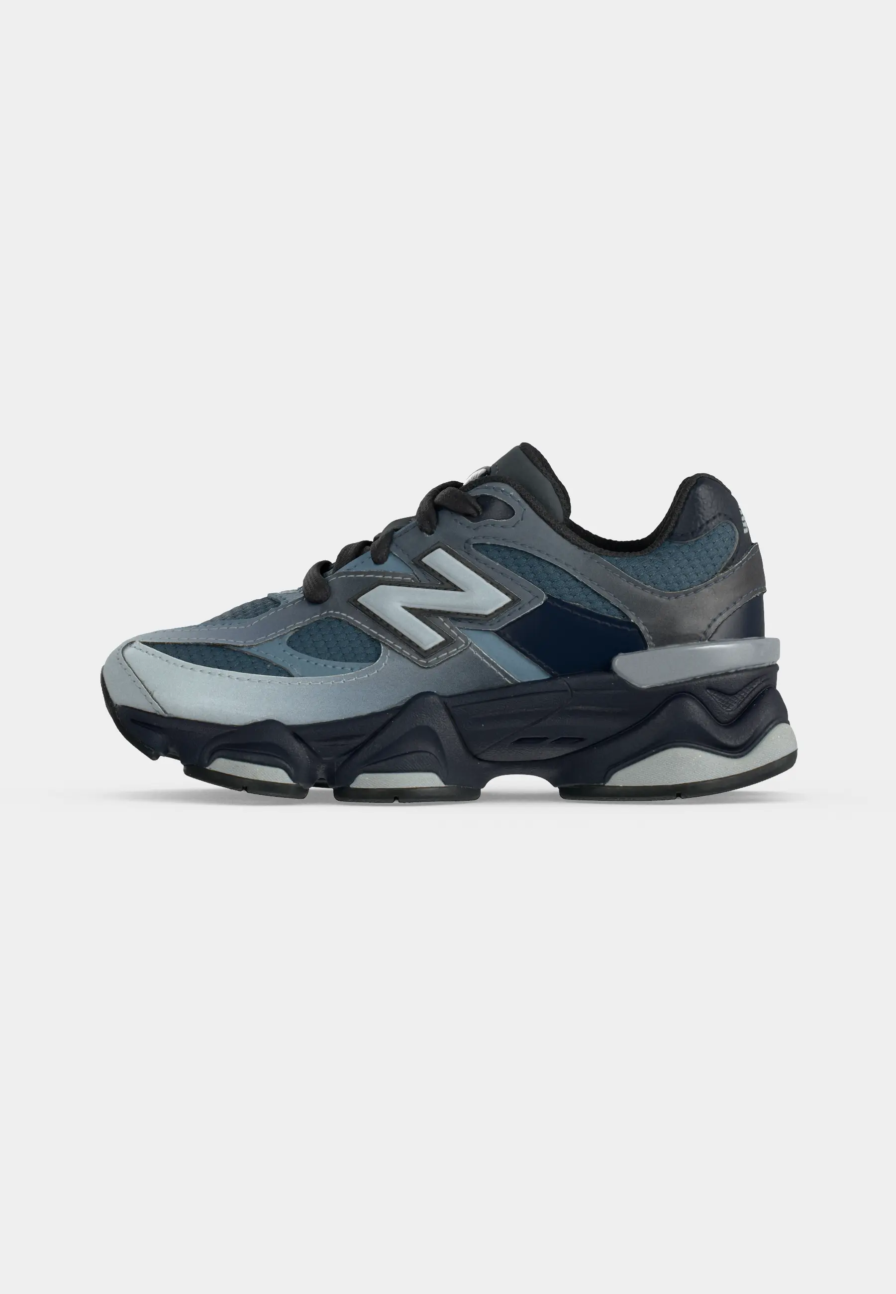 9060 UNISEX