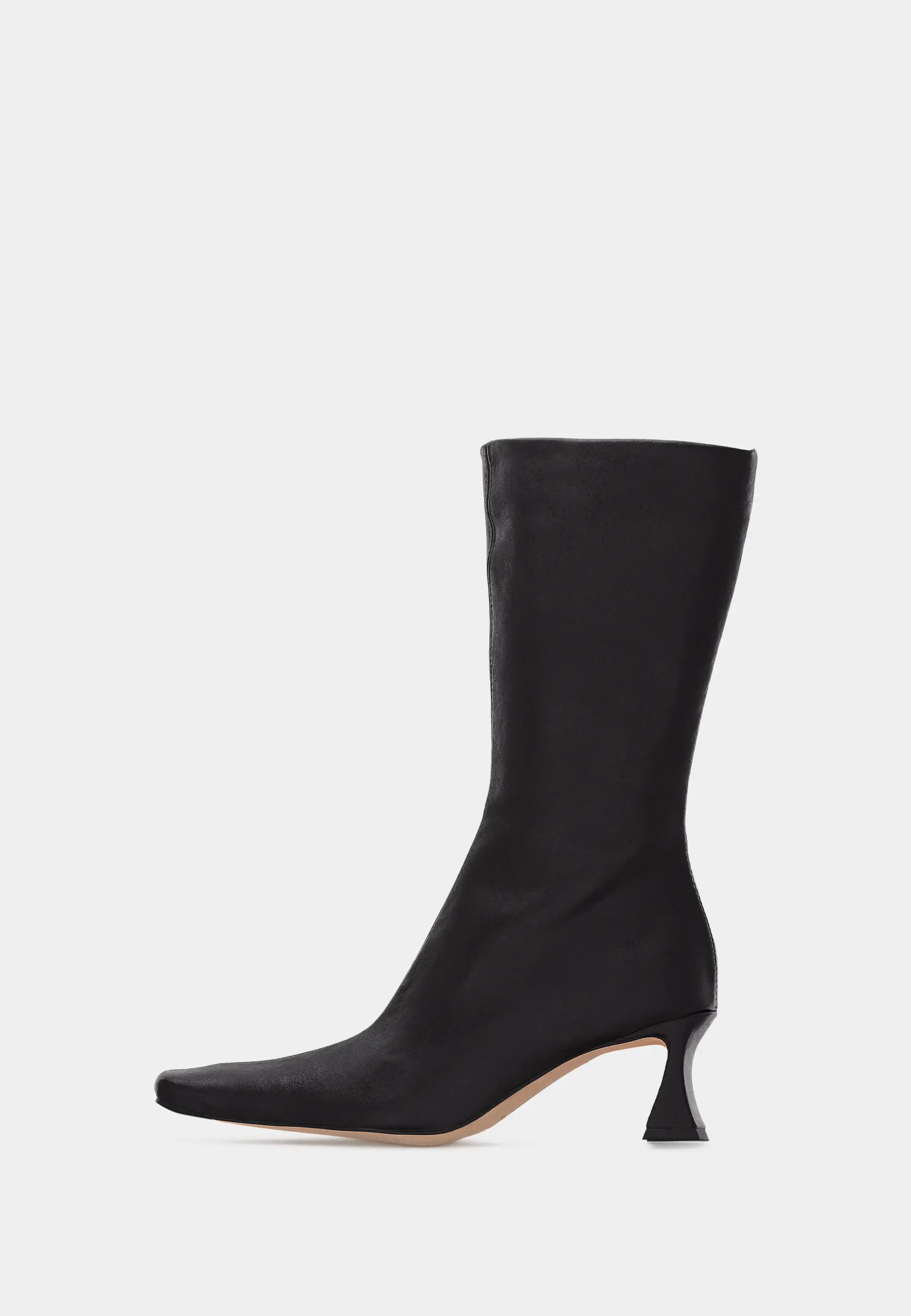 Araxi Black Boots