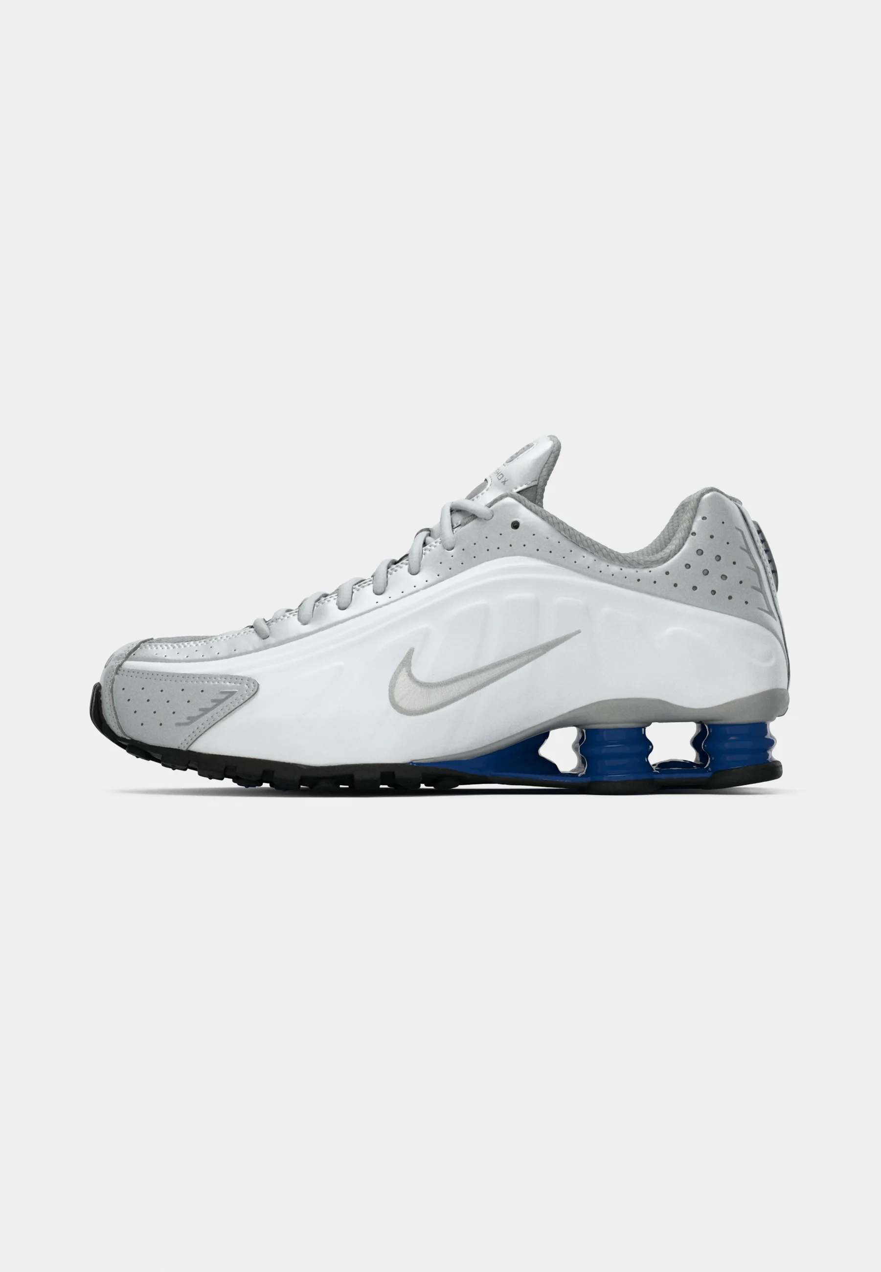 NIKE SHOX R4