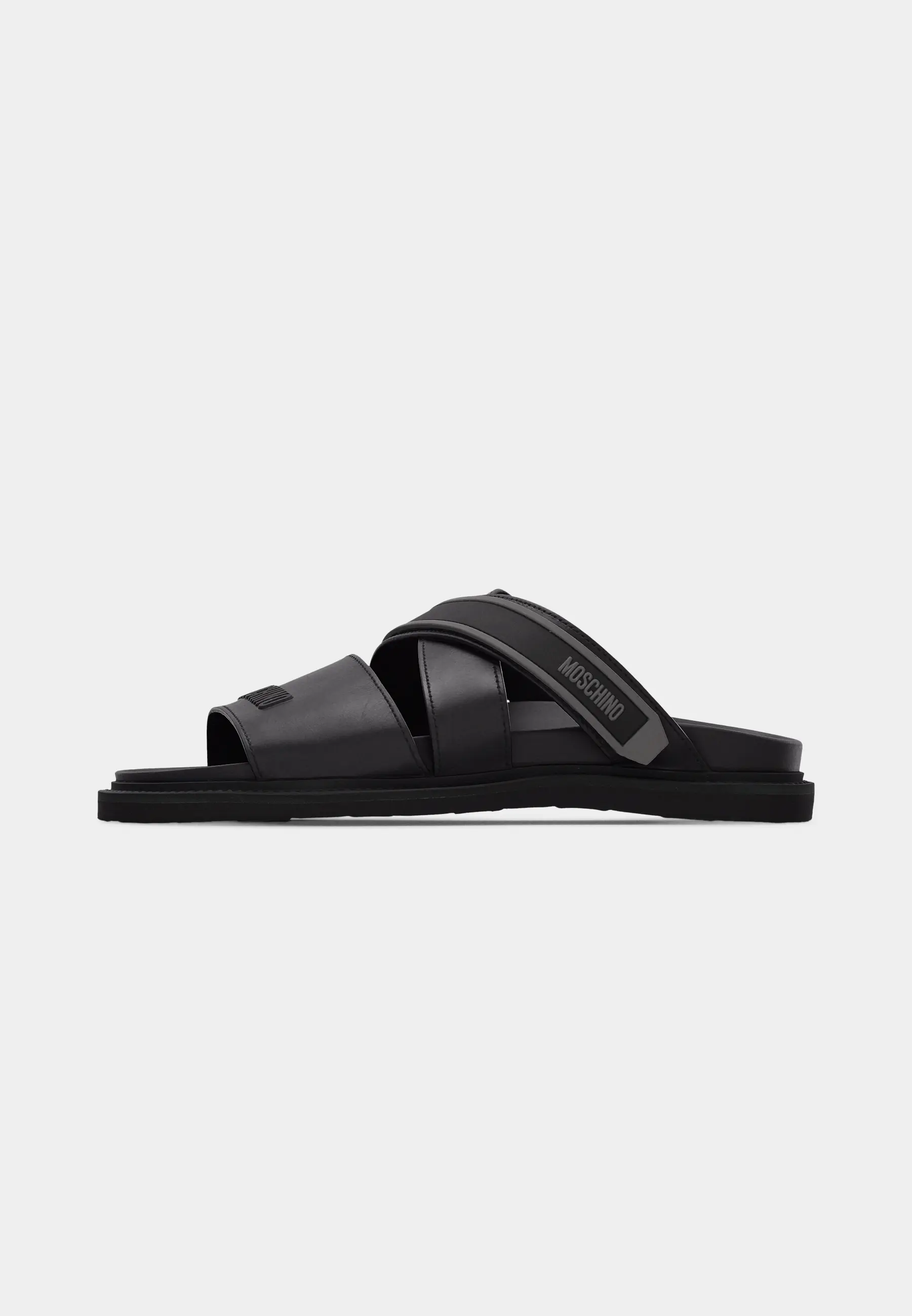 SPORTY SANDALS