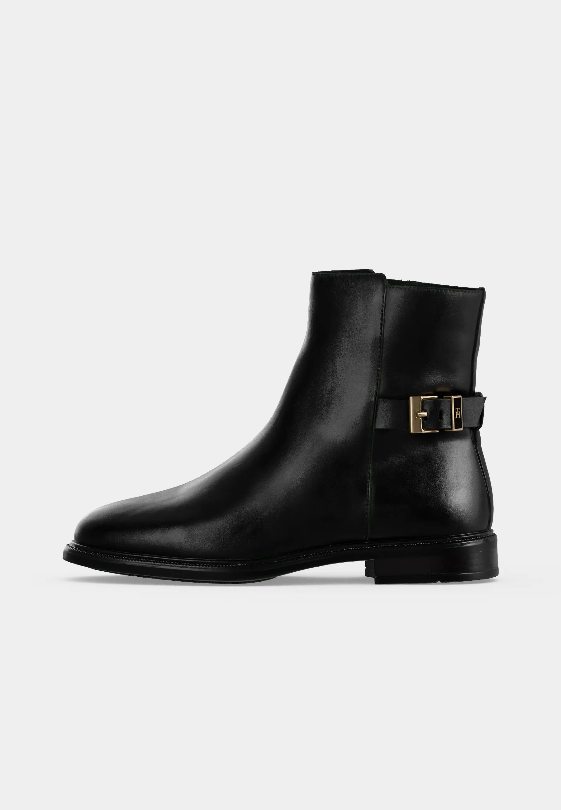 BUCKLE ANKLE BOOT