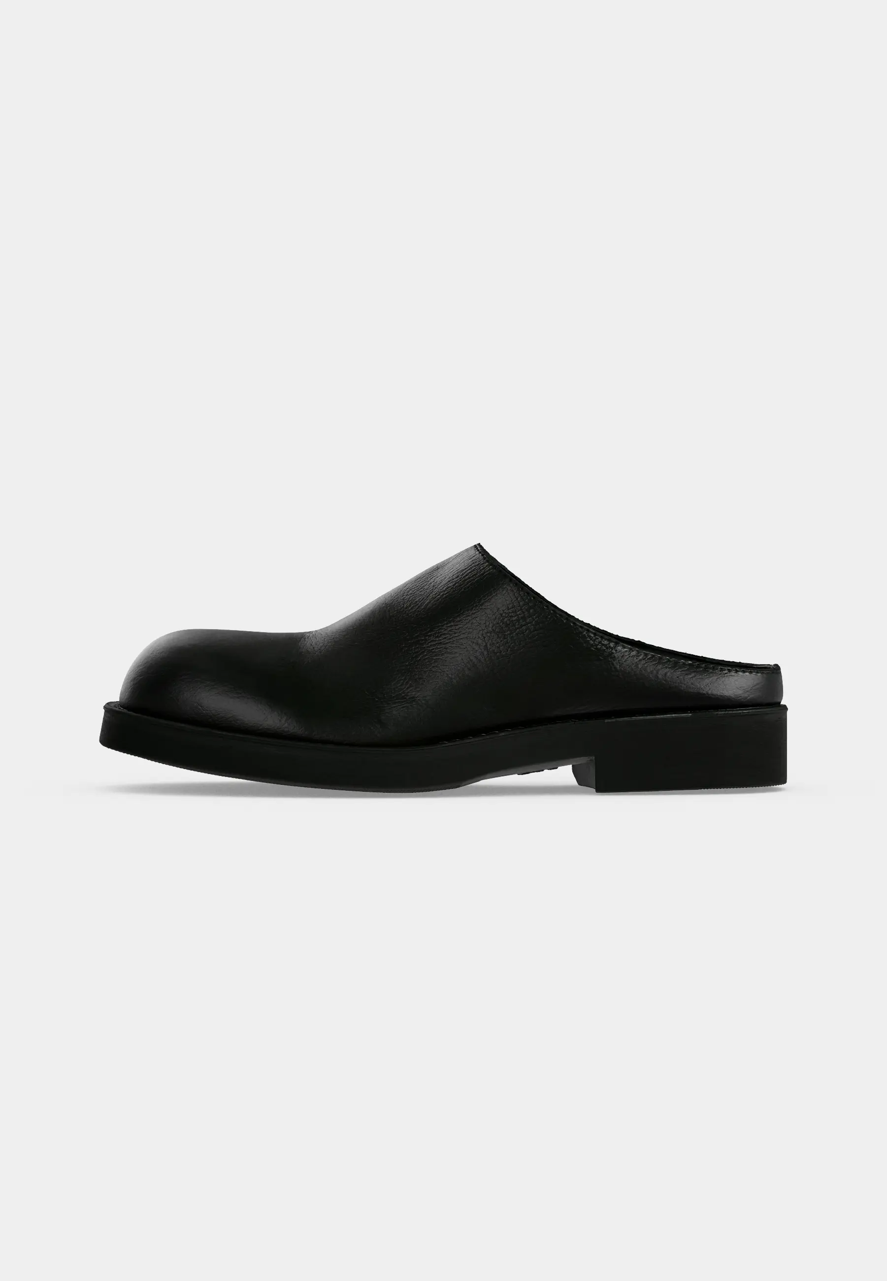 SLIPPER