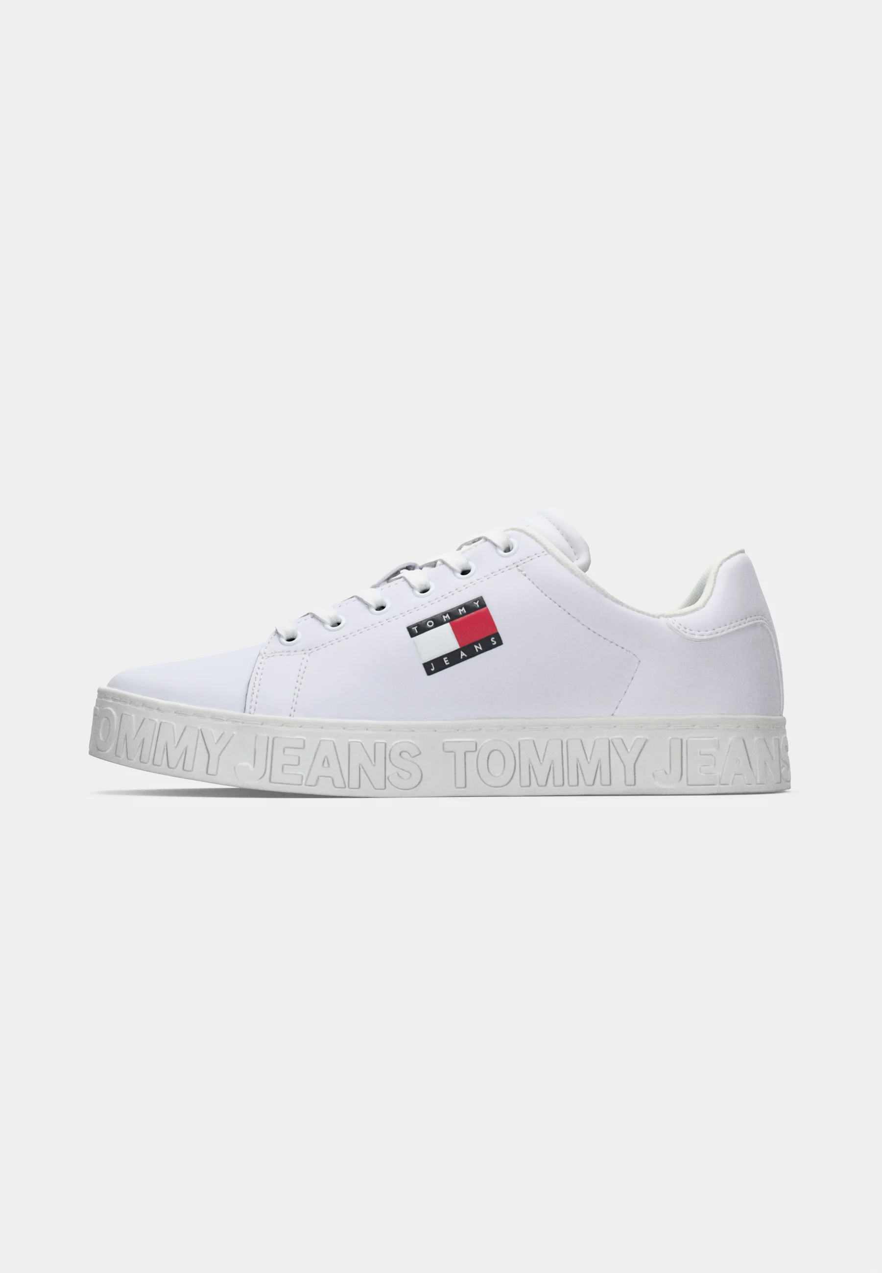 (NEW) TJW LOGO SNEAKER ESS