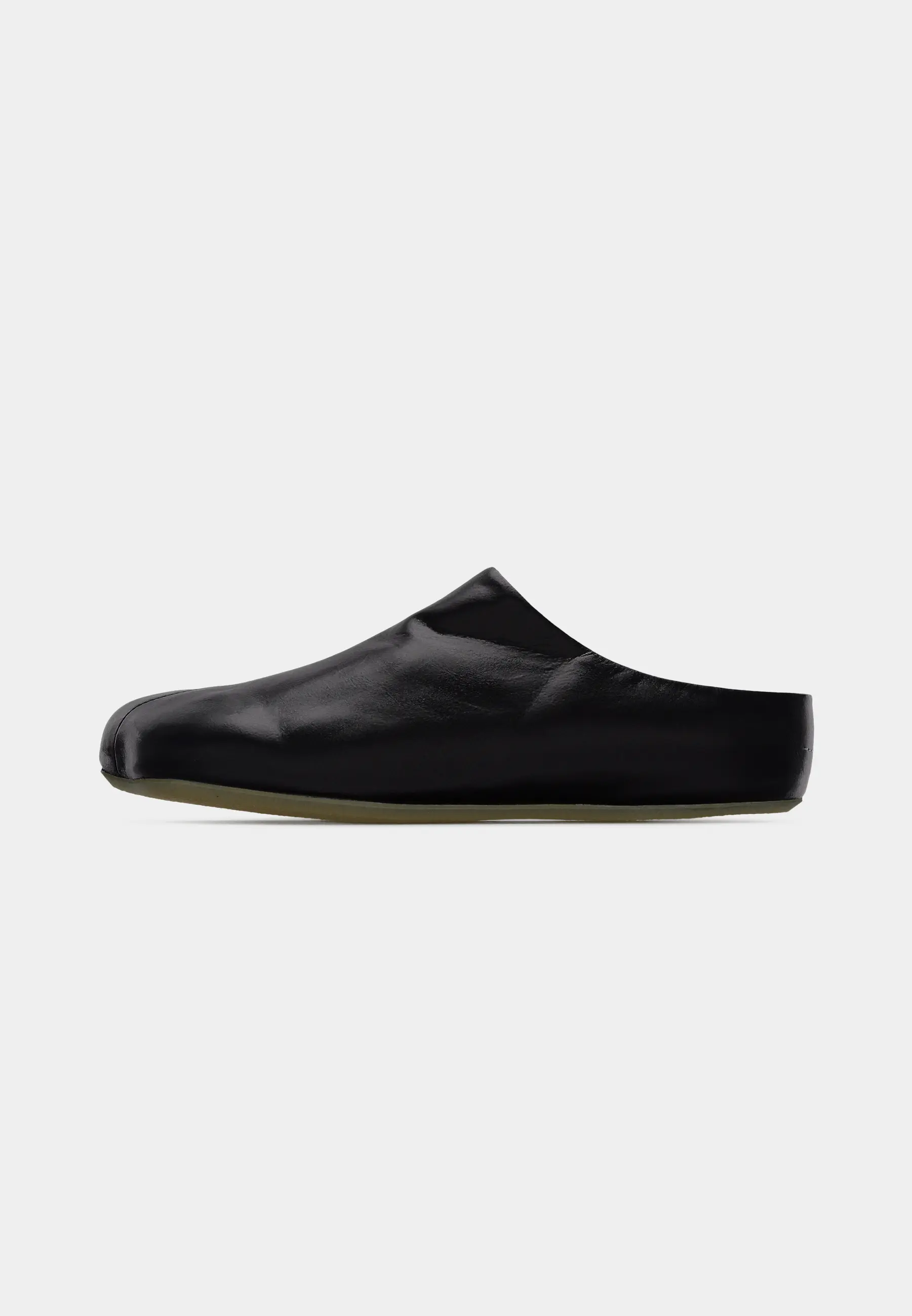 SLIPPER