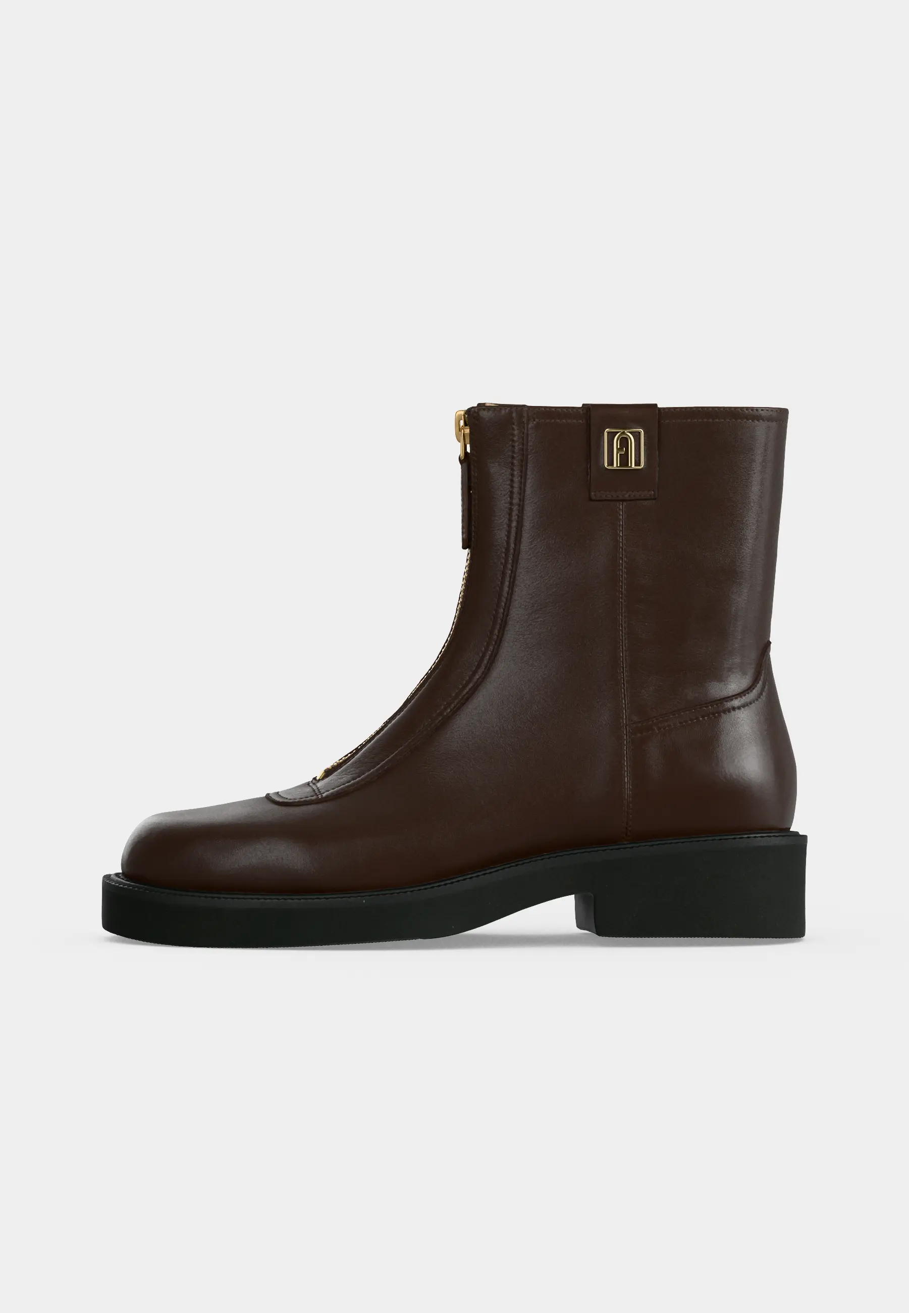LUG CHELSEA BOOT