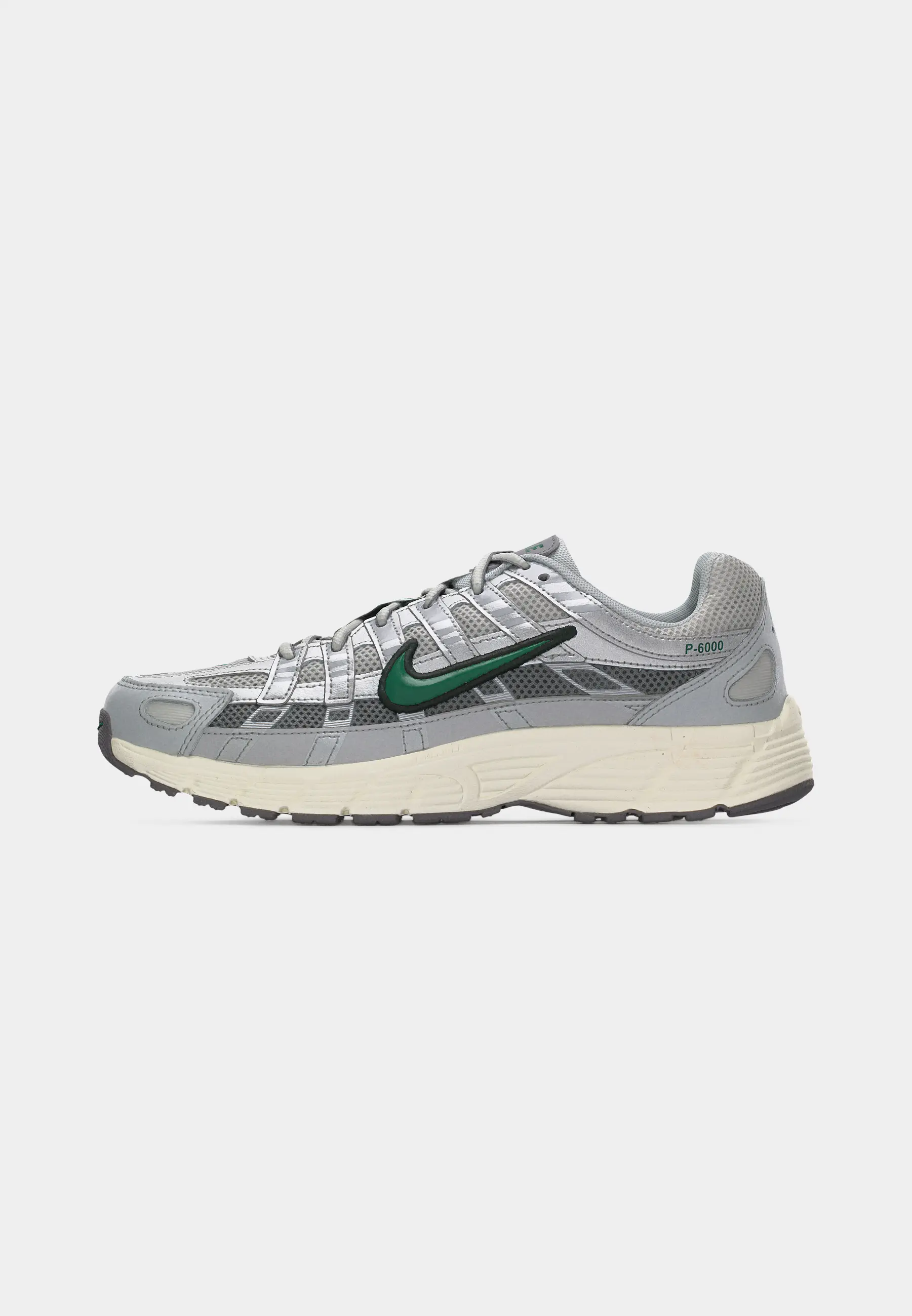 NIKE P-6000 BG